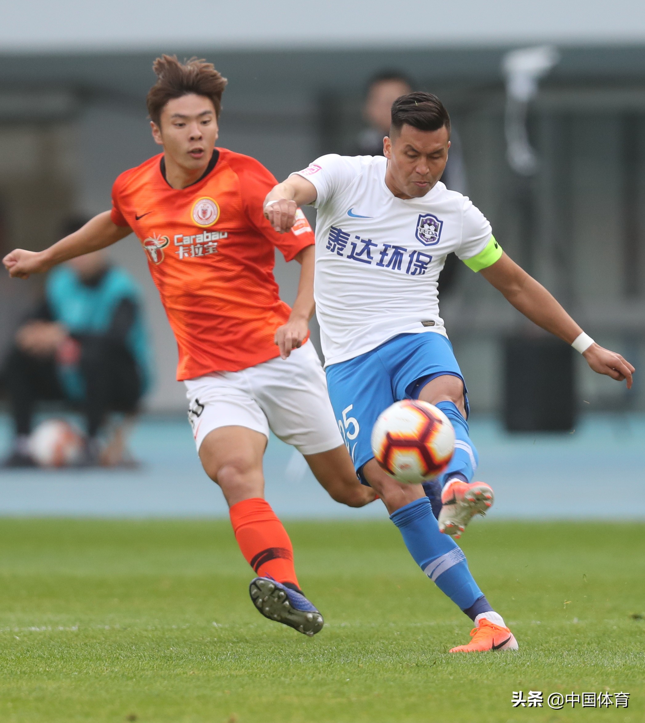 天津泰达险胜延续连胜,球队表现稳定 天津泰达险胜延续连胜,球队表现稳定