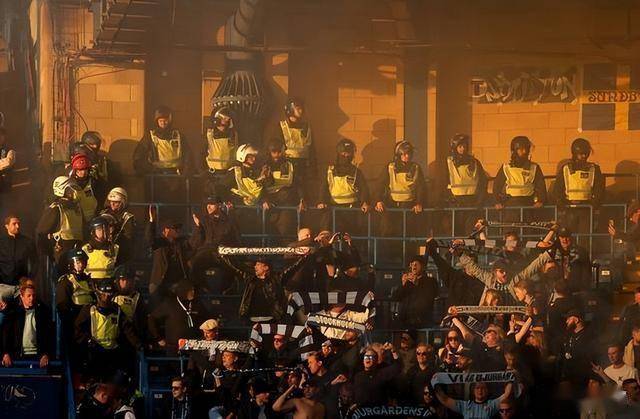 比利时队员爆发冲突,欧洲联赛赛事陷入混乱的简单介绍 比利时队员爆发冲突,欧洲联赛赛事陷入混乱的简单介绍