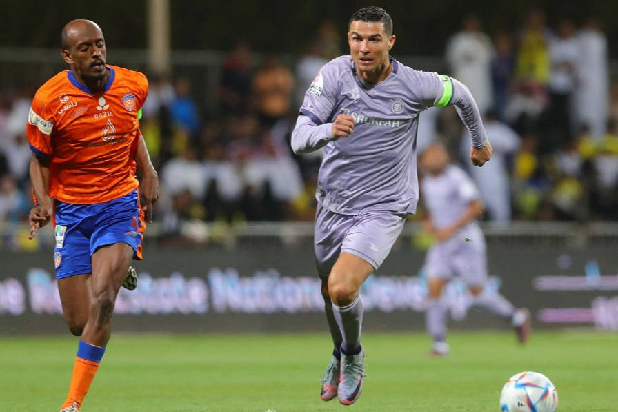 关于赫尔城重现曙光,豪取胜利保住晋级希望的信息 关于赫尔城重现曙光,豪取胜利保住晋级希望的信息