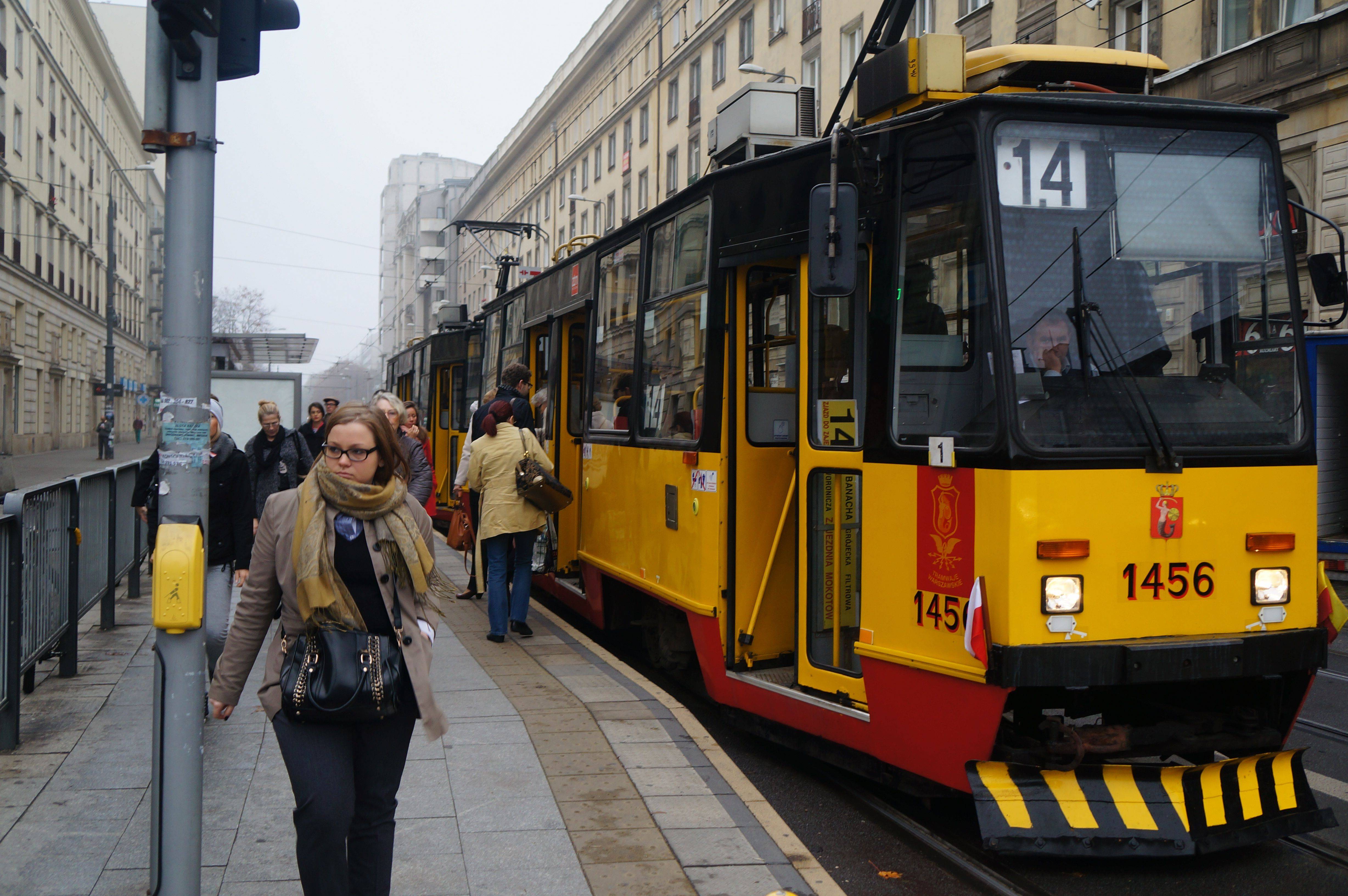 波兰备战拉脱维亚,士气高昂的简单介绍 波兰备战拉脱维亚,士气高昂的简单介绍