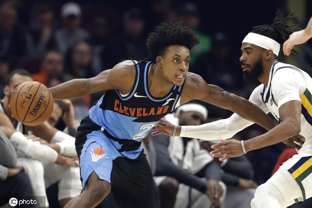 爵士队主教练赞其球员表现,赛季表现可观的简单介绍 爵士队主教练赞其球员表现,赛季表现可观的简单介绍