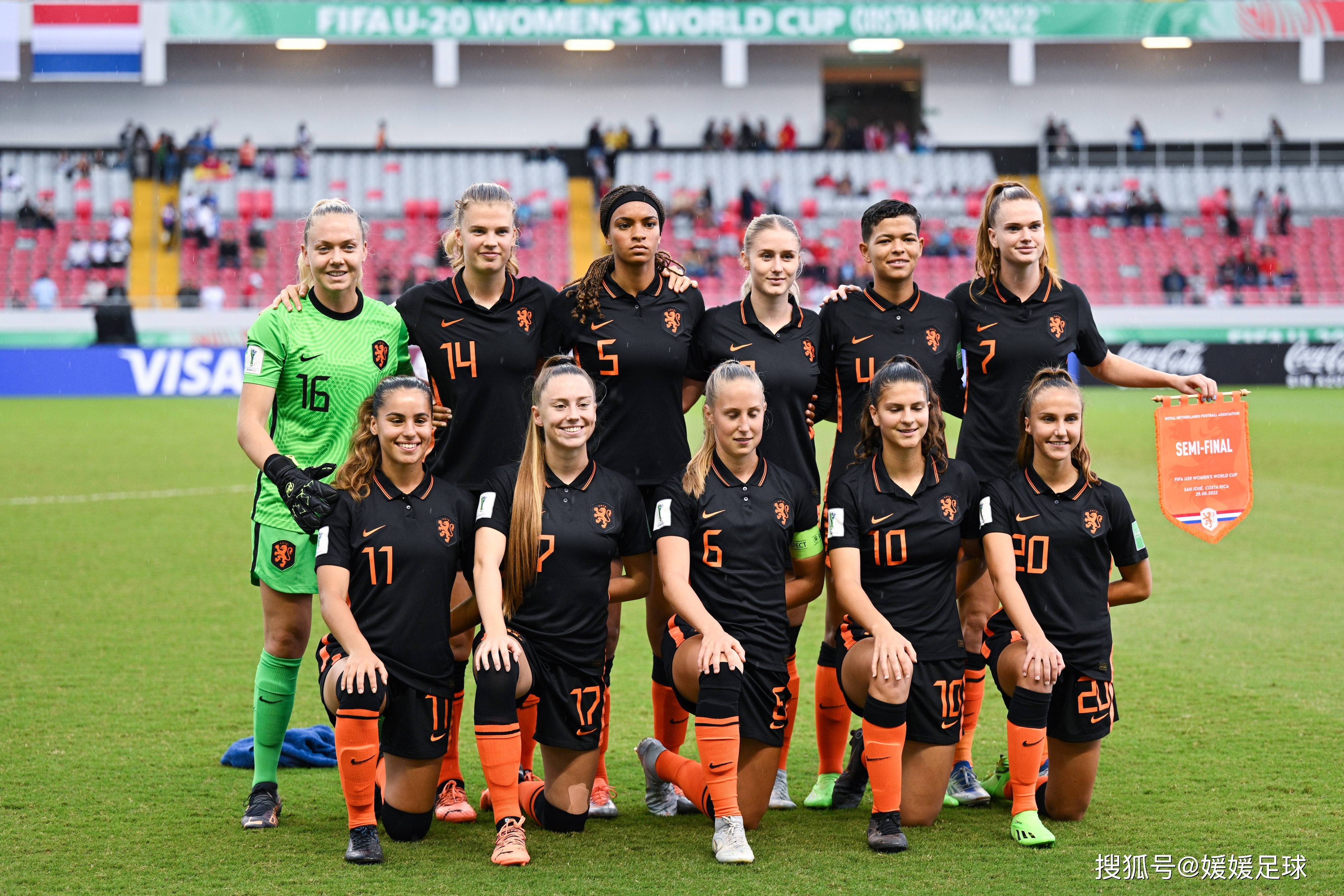 瑞士队在比赛中打出了出色的攻势 瑞士队在比赛中打出了出色的攻势