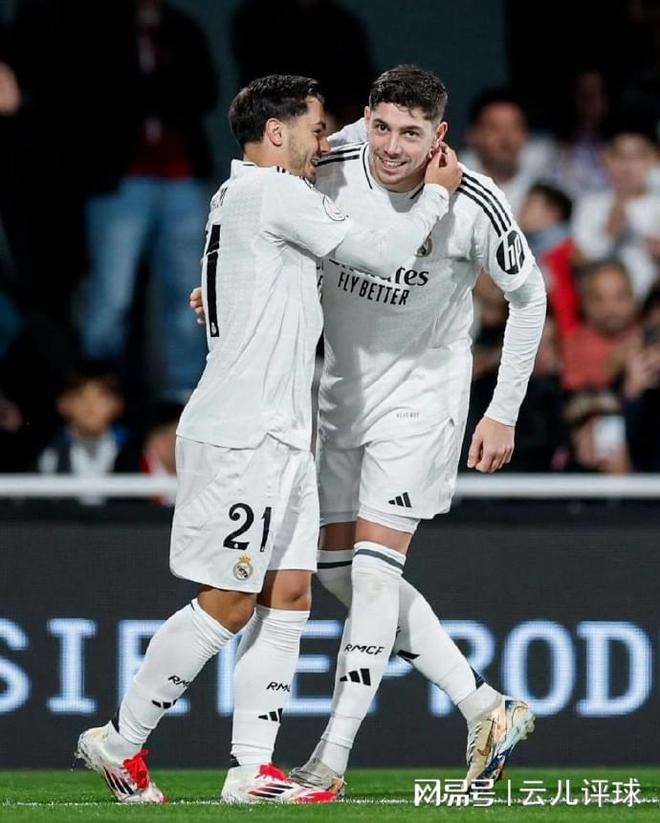 皇马主场大胜，将士连胜不断