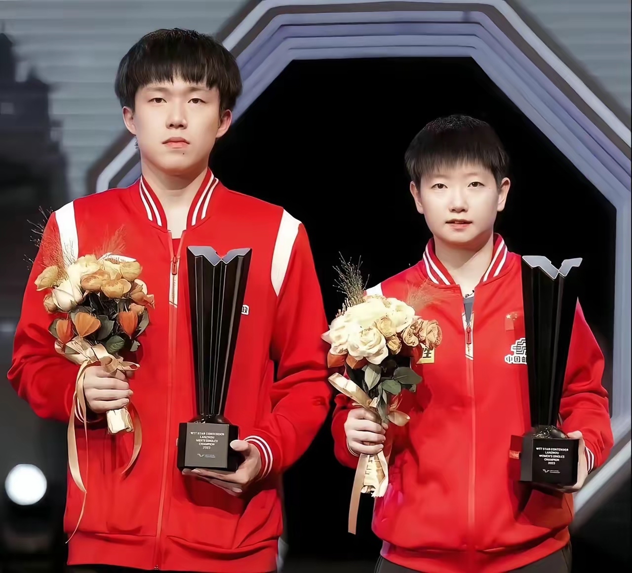 关于负伤在场,球员全力以赴奋力拼搏的信息 关于负伤在场,球员全力以赴奋力拼搏的信息