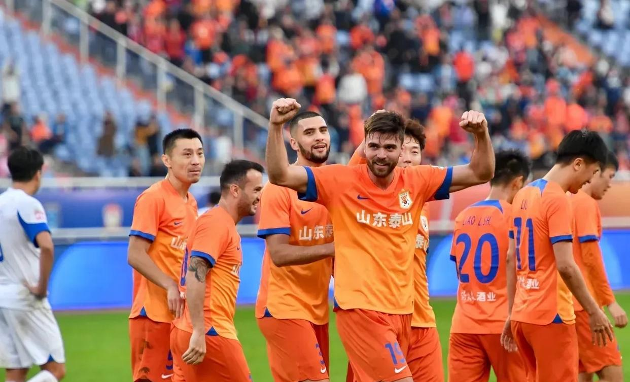 火爆对决!球队实力强劲,现场气氛热烈的简单介绍 火爆对决!球队实力强劲,现场气氛热烈的简单介绍