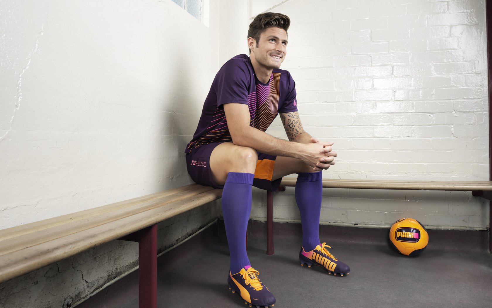 双城记，当英超争冠映照绿城之痛—记老鹰狂胜浙江队的隐喻之夜